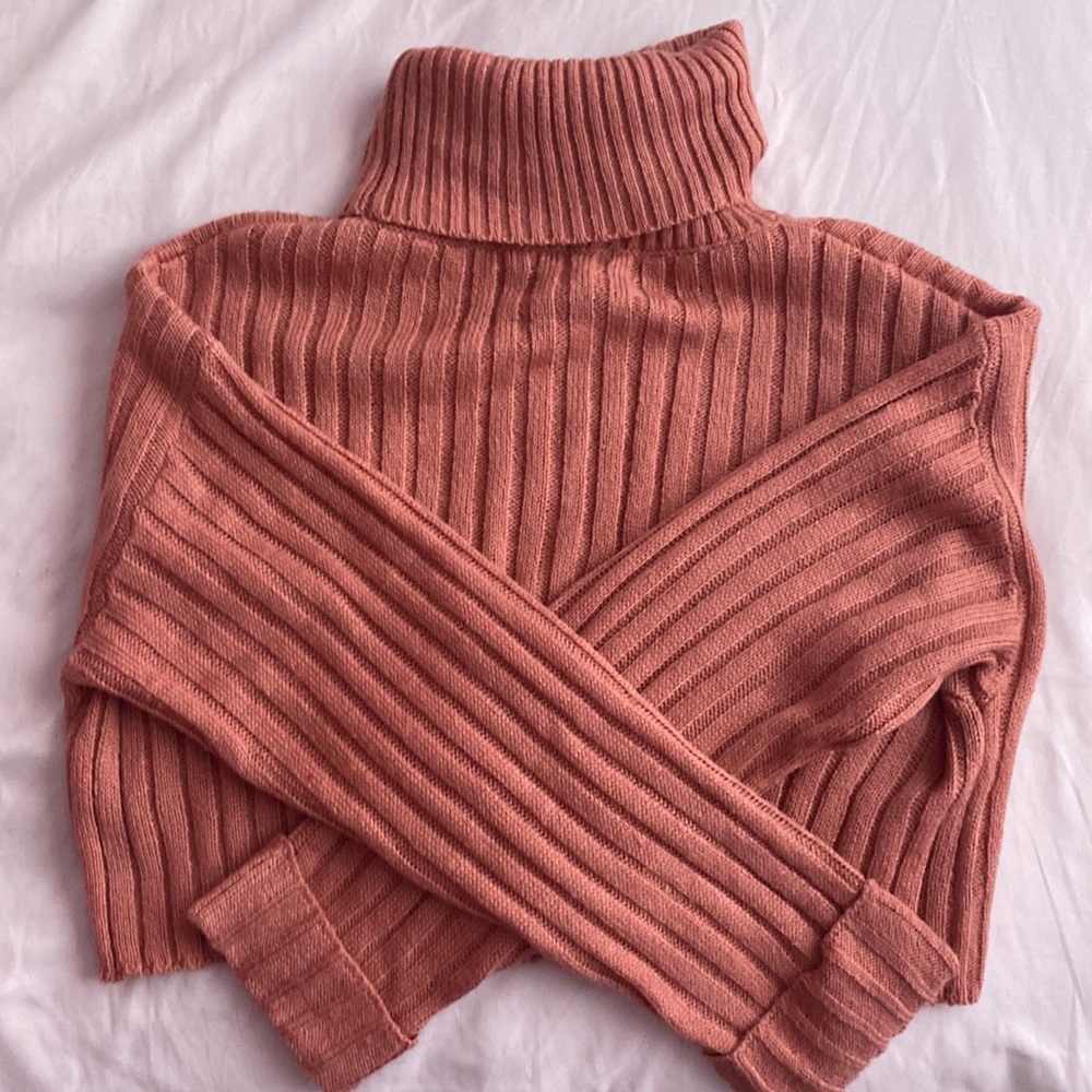 Forever 21 cropped turtle neck sweater